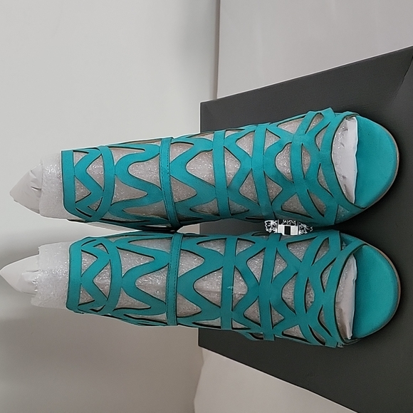 Vince Camuto Prisintha Sandals Size 10 - Picture 2 of 14